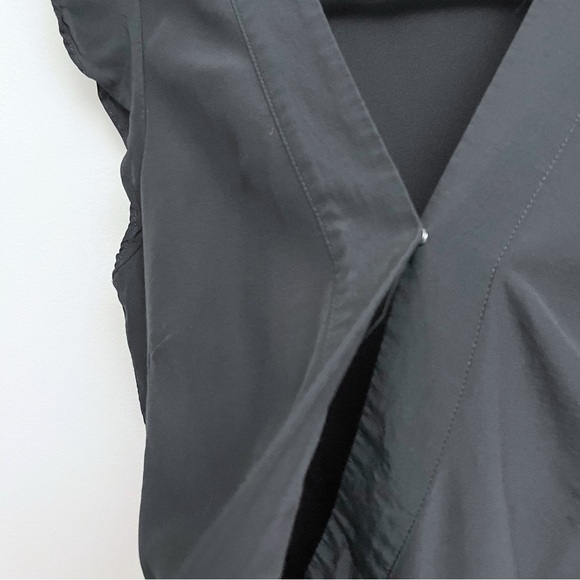 LOFT Black Flutter Sleeve V Neck Wrap Tie Waist Romper Dress Size 2 - Picture 7 of 13